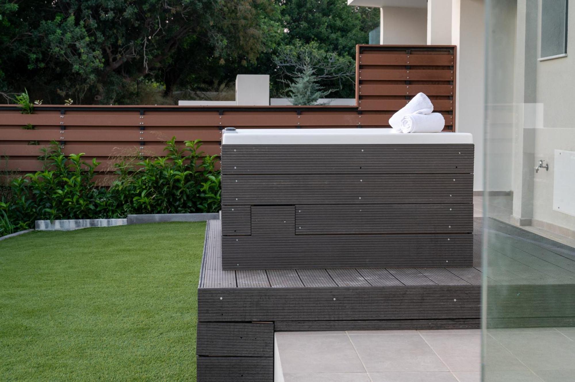 Maison Du Jardin 2-Bedroom Apartment Private Outdoor Jacuzzi Rhodes City Εξωτερικό φωτογραφία